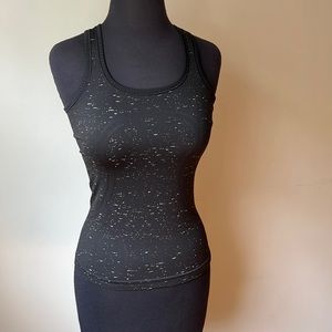 Lululemon Swiftly Tech Racerback Tank Top Size 2, black with white detail